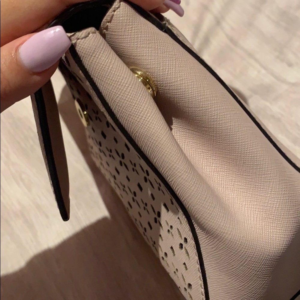 michael kors pink hand handbag perfect condition - Picture 9 of 10
